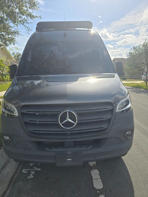 Revel All wheel Drive Camper van Winnebago Mercedes-Benz E44 LFL1377 — photo 2