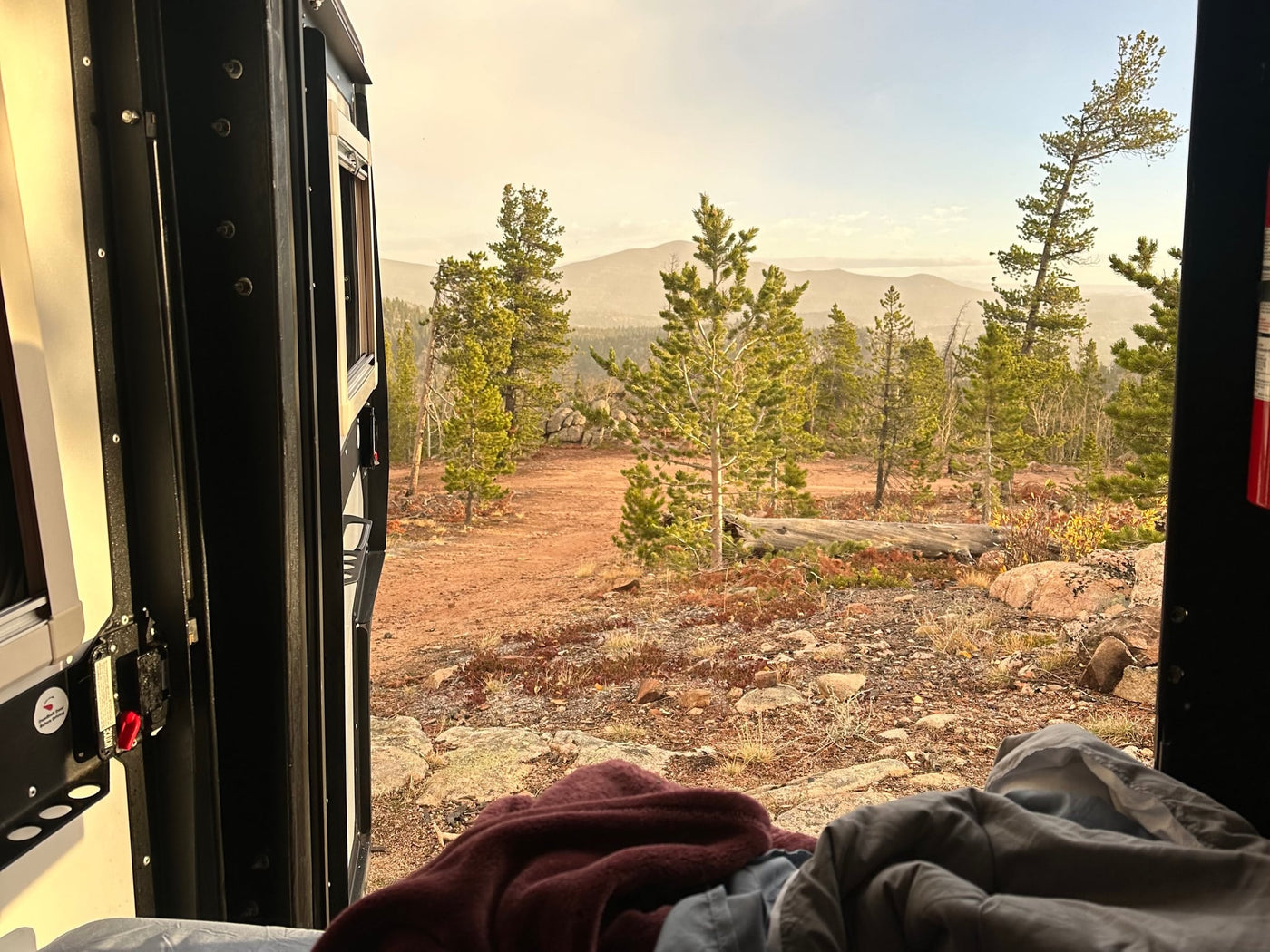  a rugged off-road camper — photo 2