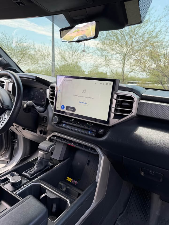 2025 Toyota Tundra · Limited Pickup 4D 5 1/2 ft in Phoenix, AZ (photo 6) — photo 6