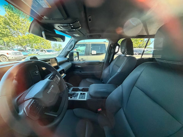 2024 Toyota Landcruiser · Base — photo 2
