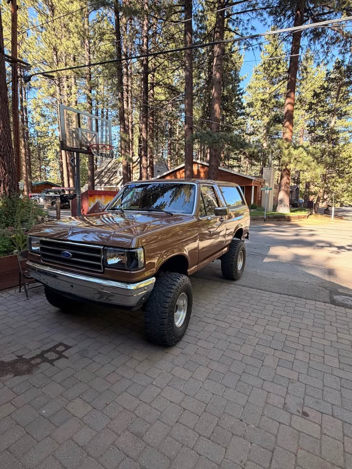 1989 Ford Bronco · Wildtrak Sport Utility 4D — photo 3