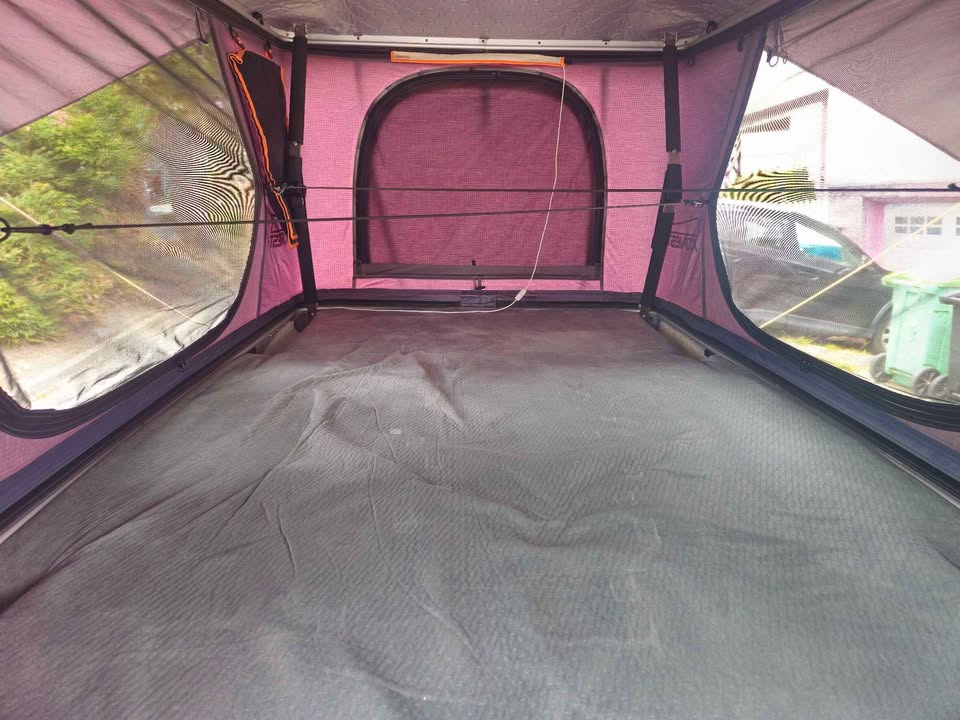 Roofnest Sparrow Rooftop Tent in Daly City, CA (photo 7) — photo 7