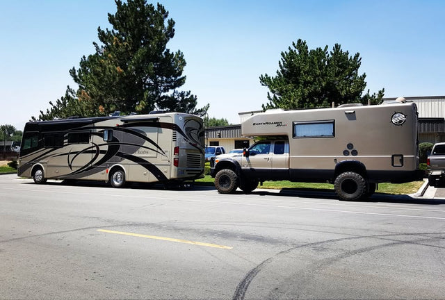 2014 Ford f550 — photo 2