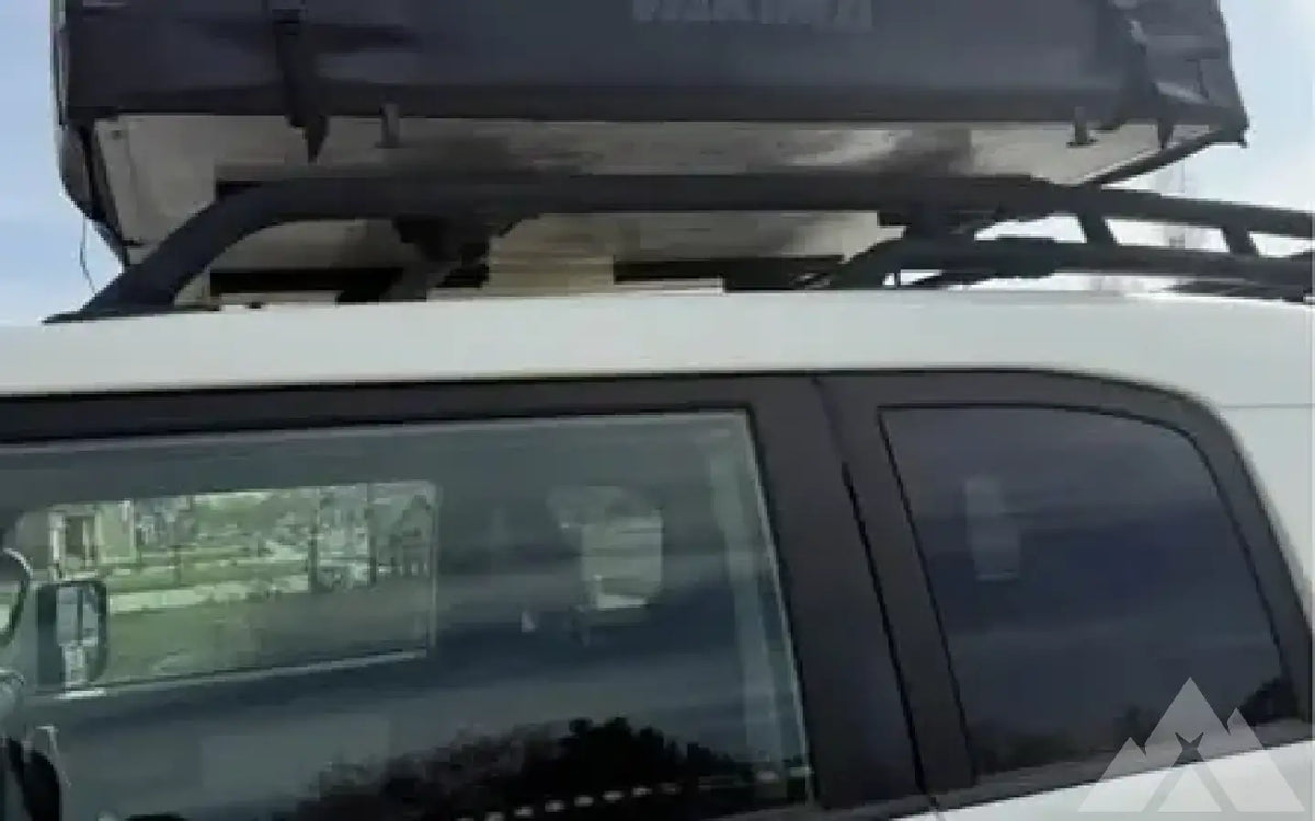 Yakima 2 person rooftop tent — used rooftop tents for sale (photo 2) — photo 2