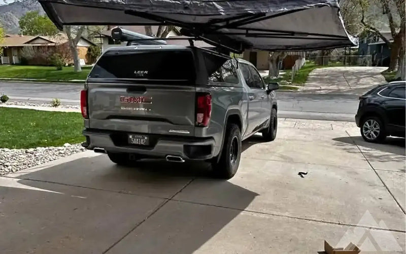 Yakima 270 awning passenger- Like New — used camp awnings for sale — photo 1