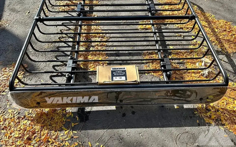 Yakima MegaWarrior - Roof Basket - W/ Light Kit