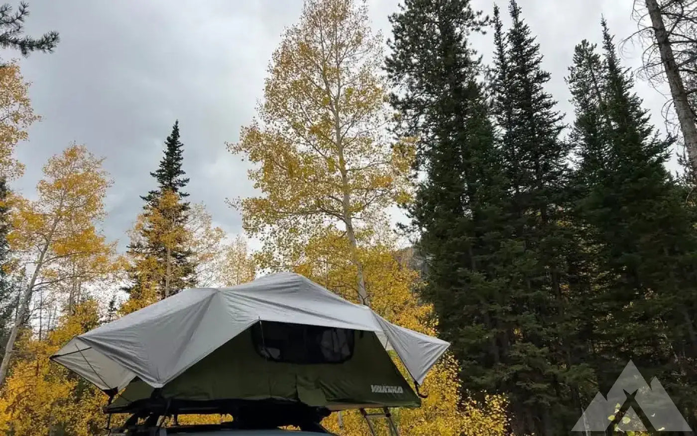 Yakima Rooftop Tent — used rooftop tents for sale (photo 2) — photo 2