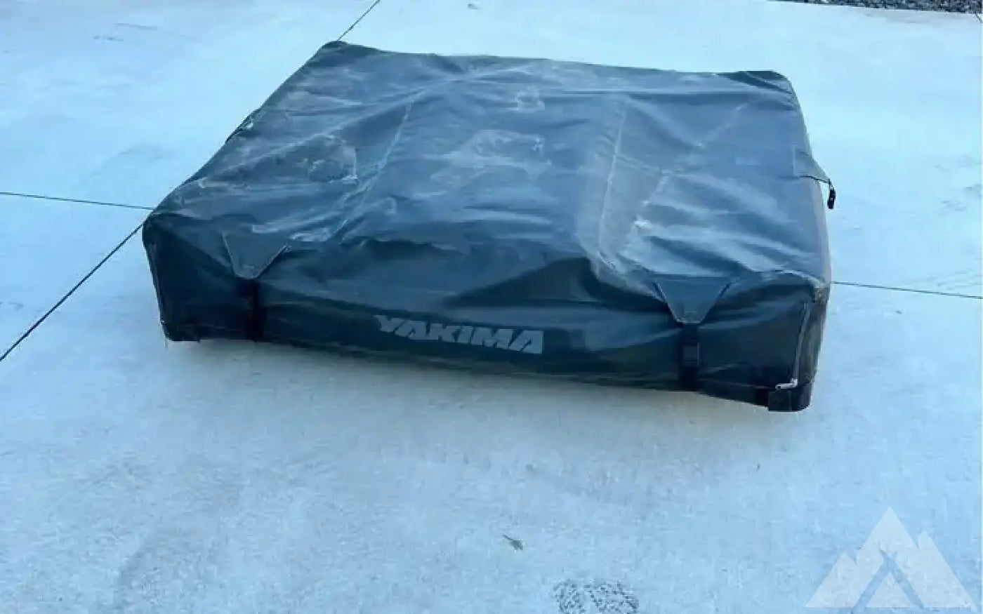 Yakima Skyrise Rooftop tent — used rooftop tents for sale (photo 3) — photo 3