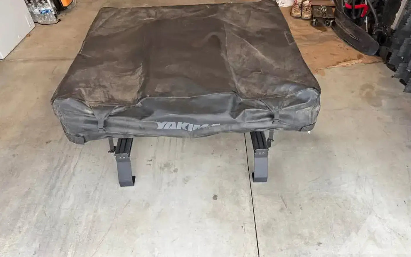 Yakima Skyrose HD 3 Roof Top Tent — used rooftop tents for sale (photo 6) — photo 6