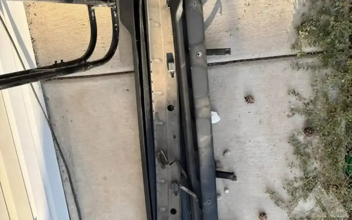 Yakima Tacoma gen 3 roof rack — used racks for sale (photo 2) — photo 2