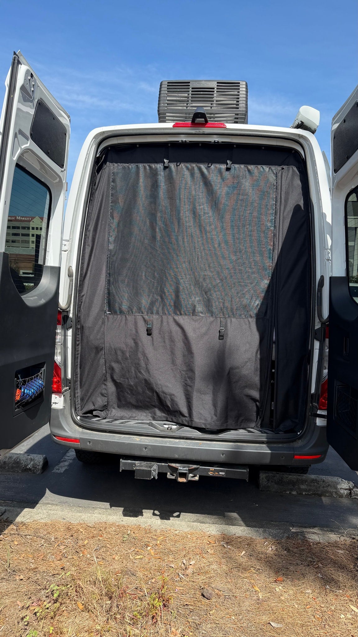  pull-out table — photo 9