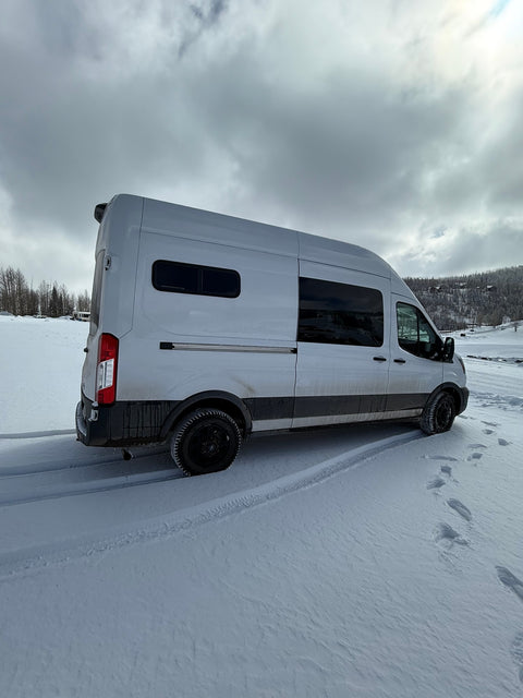 2022 Camper Van Ford Transit AWD — photo 2