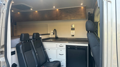 2024 CamperVan "Sunny" OFF Grid Heat AND AC - 5 seatbelts! — photo 2