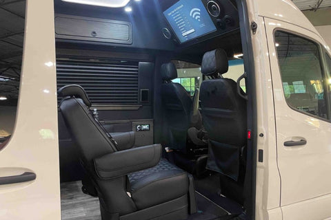 2024 Mercedes Luxe Cruiser: 8 Seats, Wi-Fi, Bath, Smart TV overland rental