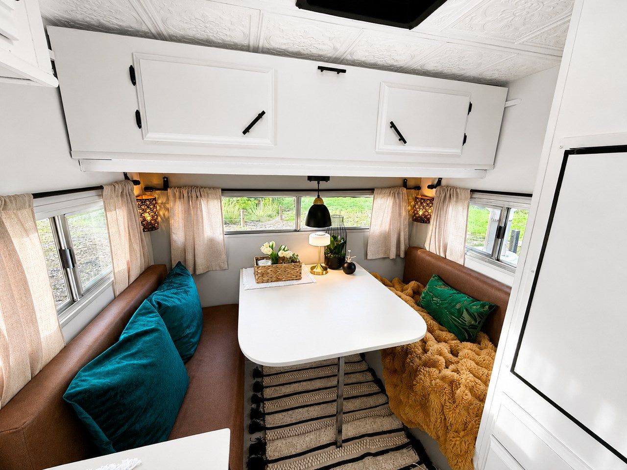 The Cozy Tow-A-Way