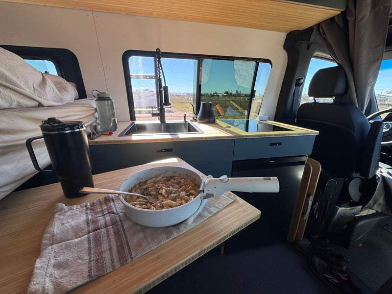 2025 Geotrek Albatross AWD Mercedes Sprinter Camper Van — photo 13