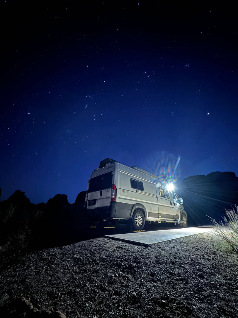  set for your next trip.|A detailed 59PX rv rental floor plan. See its efficient interior layout with Murphy bed — photo 7