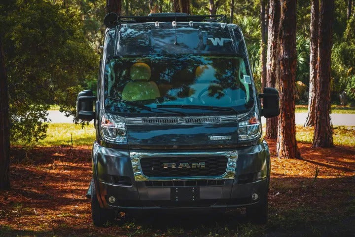 "Lux" 2022 Winnebago 59G, Fully Contained OFF Grid Capable! Air Conditioned — photo 13