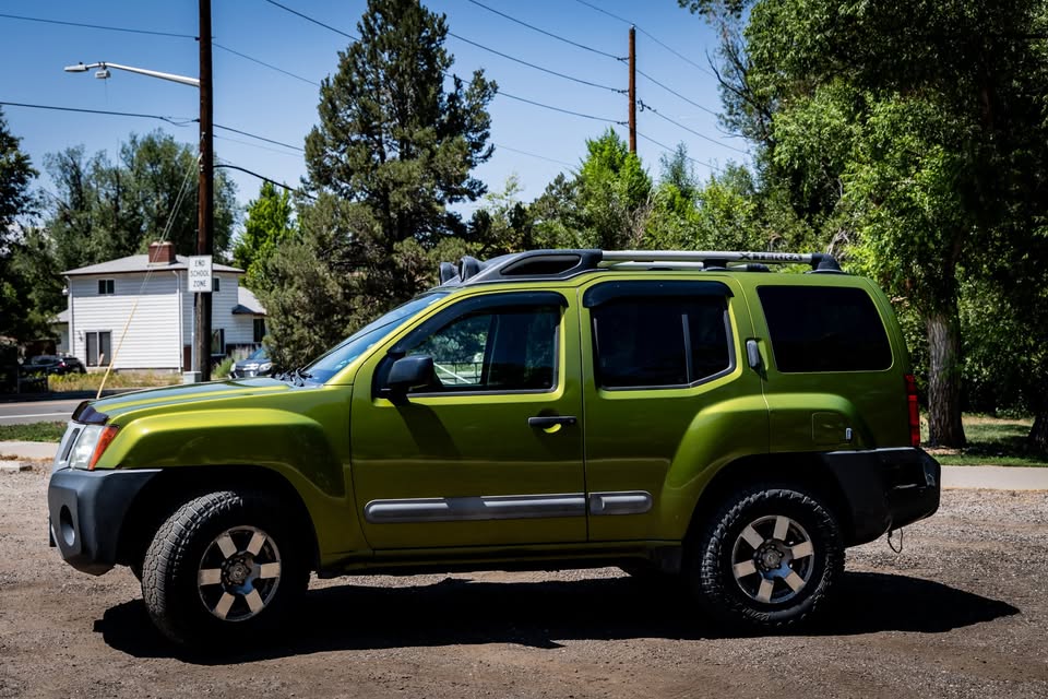 2012 Nissan xterra pro 4x manual transmission *very rare* in Arvada, CO (photo 2) — photo 2