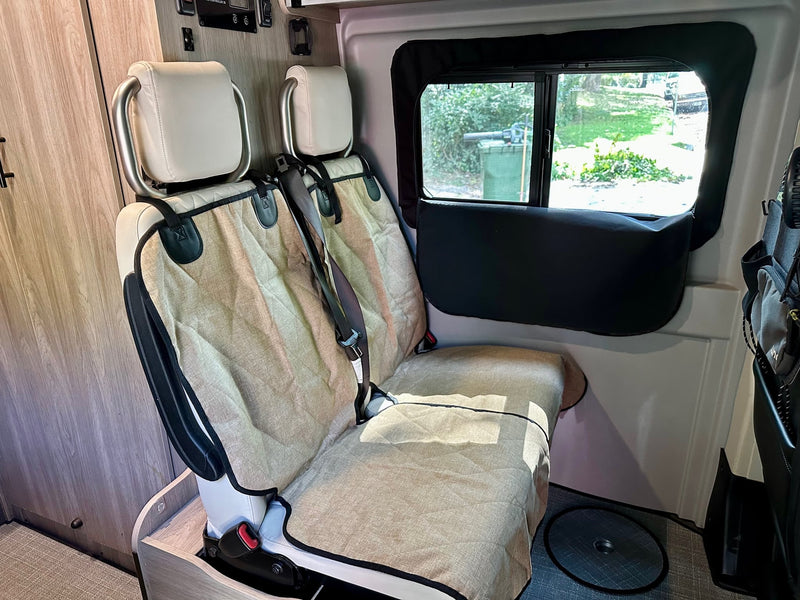  and home comforts.|This Winnebago camper van — photo 12