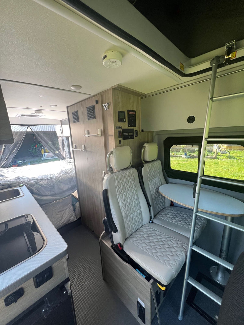  featuring cream quilted seats — photo 5