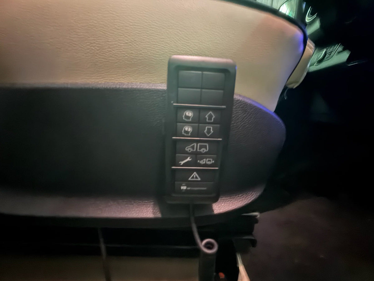  perfect for RV rental. Chrome details — photo 13