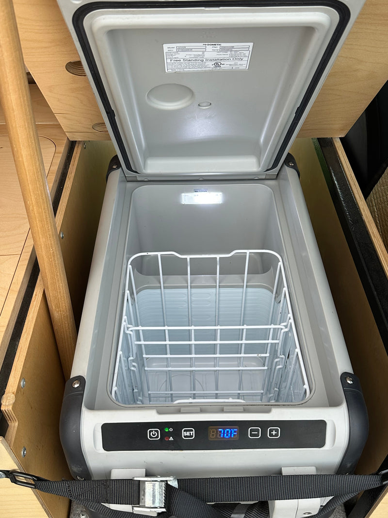 Transit Connect Micro Camper- Easy to drive, fully equipped! — photo 16