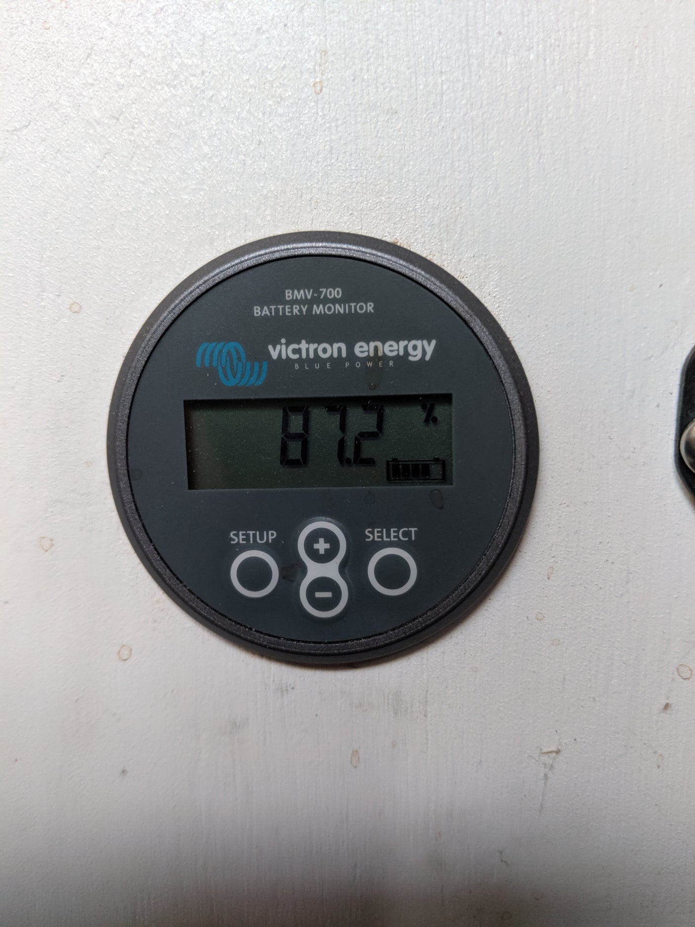This Victron Energy BMV-700 battery monitor shows an RV rental's power at 87.2% charge, indicating good battery health.