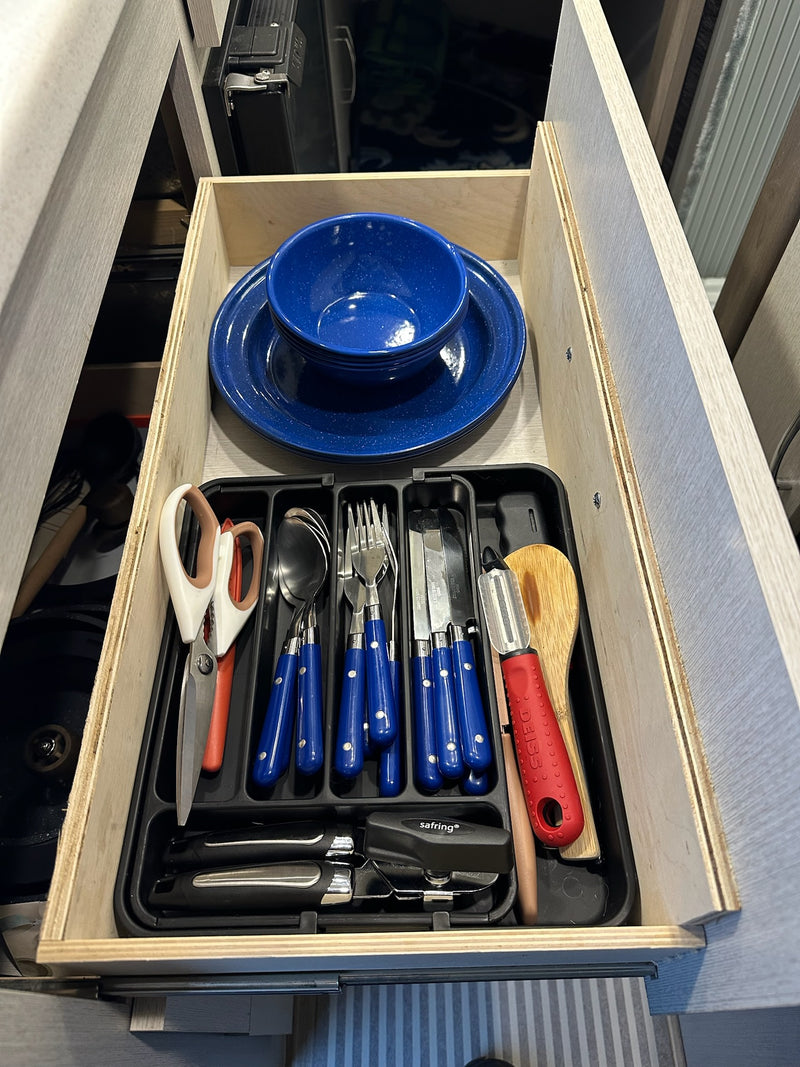  fold-down sink — photo 11