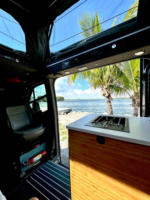 Off Grid Ready 4x4 Mercedes Sprinter - Modern and Minimalistic Luxury — photo 4
