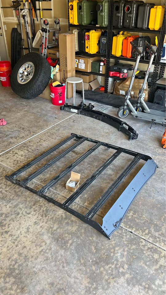 Prinsu roof rack for 2000-2006 Tundra AccessCab in Stockton, CA (photo 1)