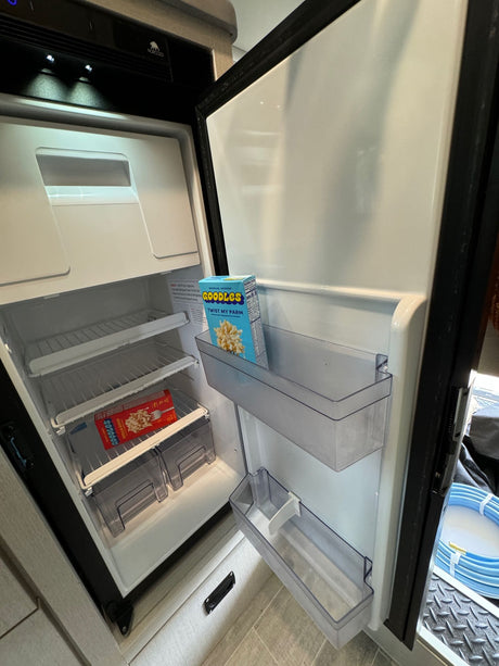 Newer Sprinter Van; TV; Indoor Shower; Luxury