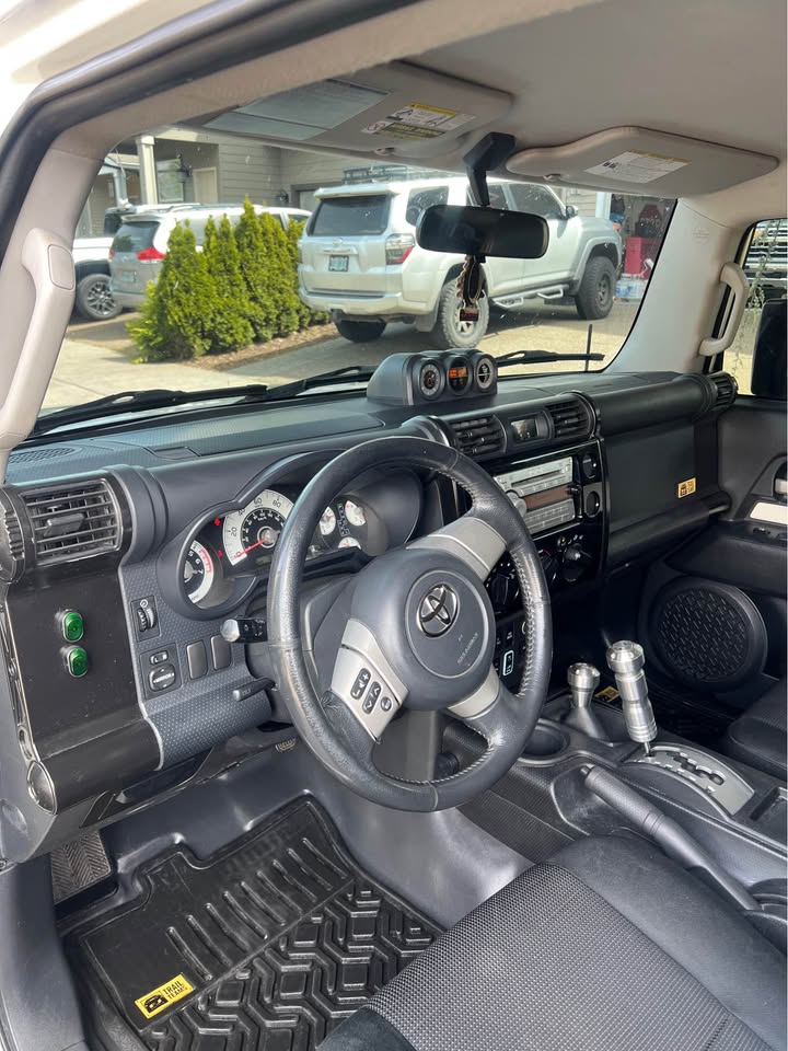 2008 Toyota FJ Cruiser Trail Teams in Fairview, OR (photo 9) — photo 9