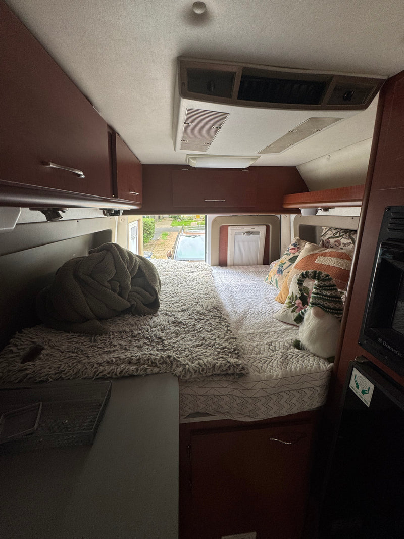 Stella: Your Cozy Cabin on Wheels — photo 9