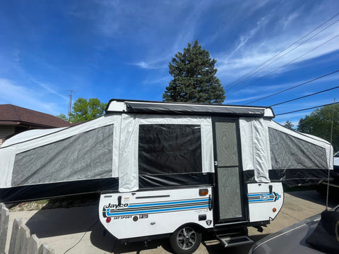 Barry’s Pop-up overland rental