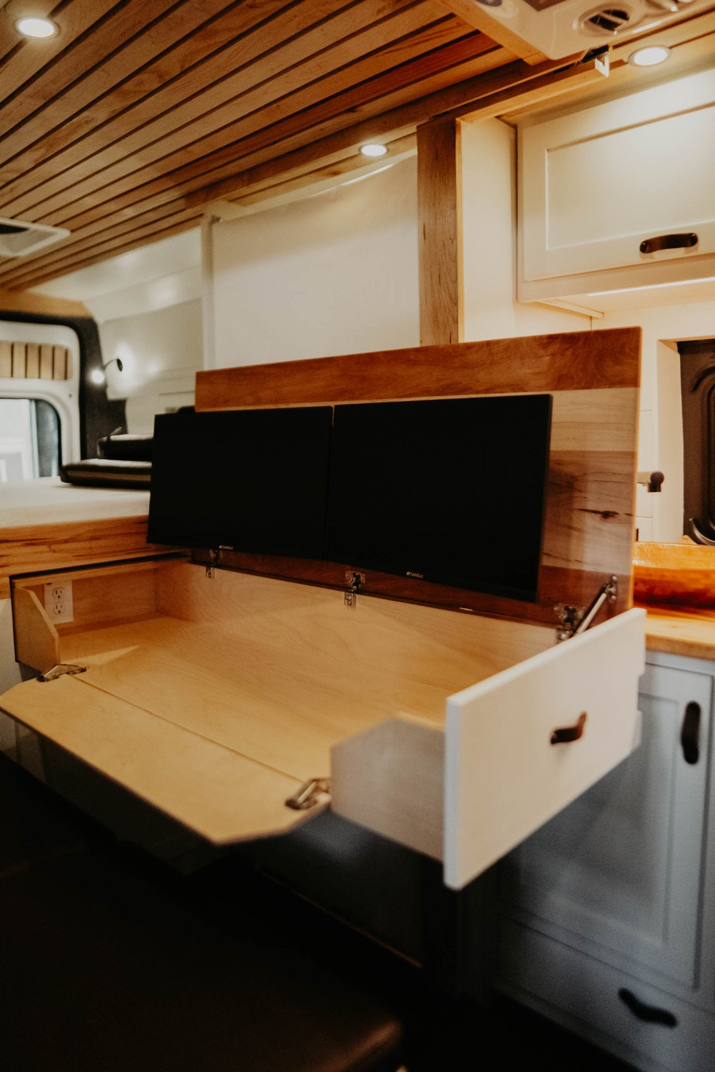  an oven — photo 9