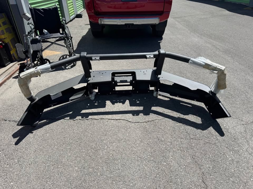 5th gen 4Runner ARB front bumper (extra accessories and mounting hardware included) in Orem, UT (photo 5) — photo 5
