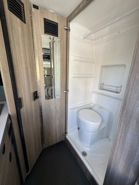 2022 Winnebago Solis Weekender/Adventurer - Sleeps 4 — photo 4
