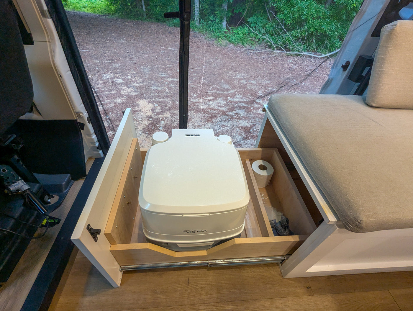 SuNamu: Adventure-Ready Campervan with Cozy Comfort & Everything You Need! — photo 15