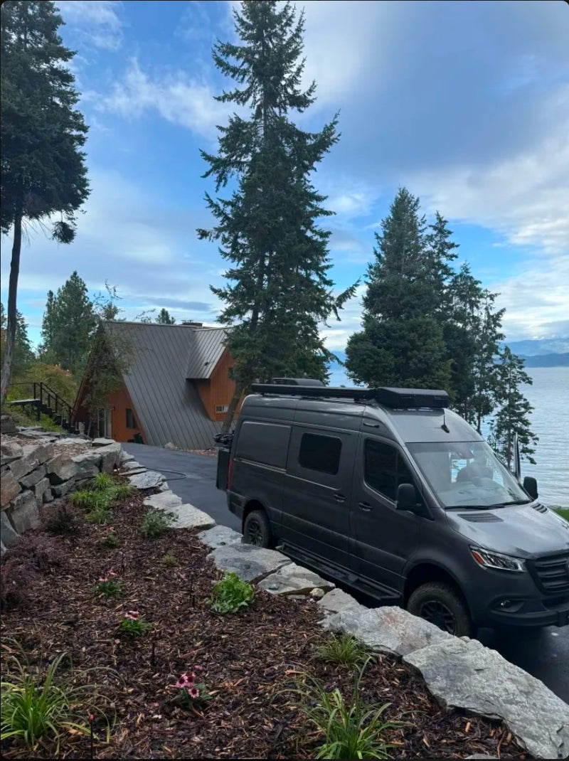 2025 AWD Winnebago Revel 44E "George" Unlimited Miles Montana + Starlink — photo 20