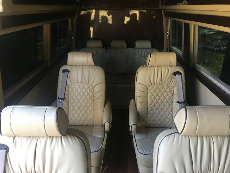 Serviced Regularly | Rare 9 Front-Facing Adult Seats | Privately Owned — photo 4