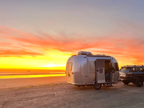 “Luna” Airstream Bambi Sport overland rental