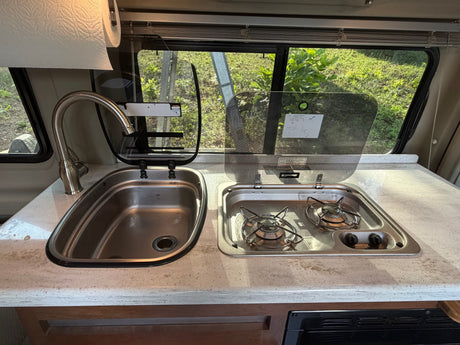 The Cozy Cruiser - Pet Friendly!