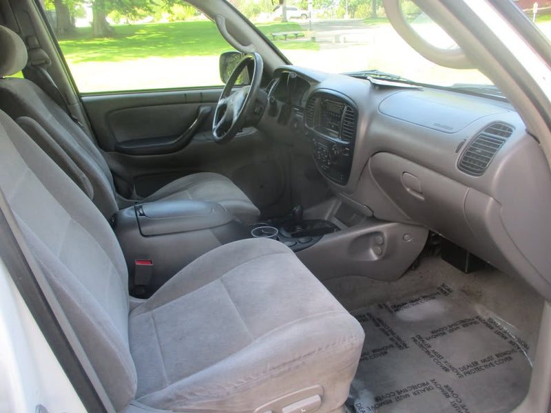 2002 Toyota sequoia sr5 4x4 in Reno, NV (photo 11) — photo 11