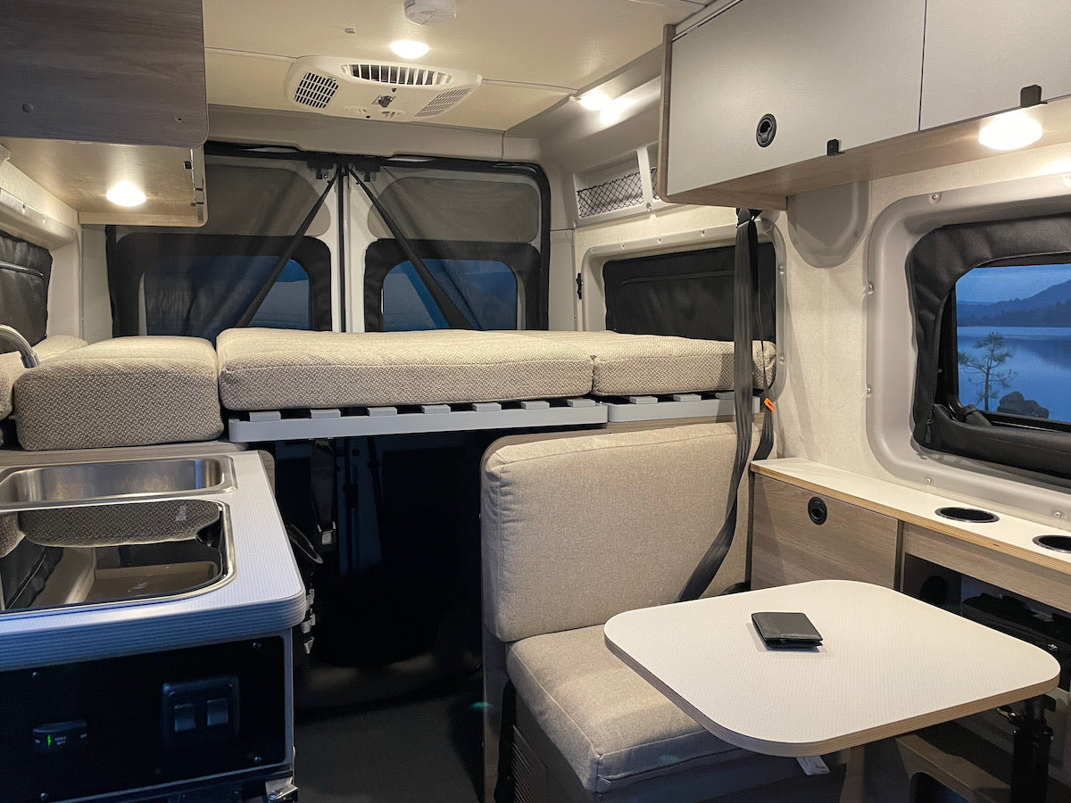 2023 Winnebago pocket Solis