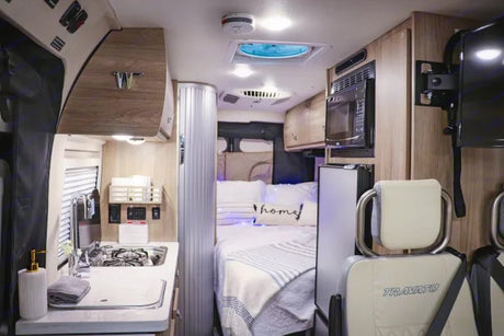 "Lux" 2022 Winnebago 59G, Fully Contained OFF Grid Capable! Air Conditioned
