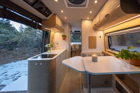 "Ruby" | 2023 Noovo Lite - Indoor Shower, Heating & AC overland rental