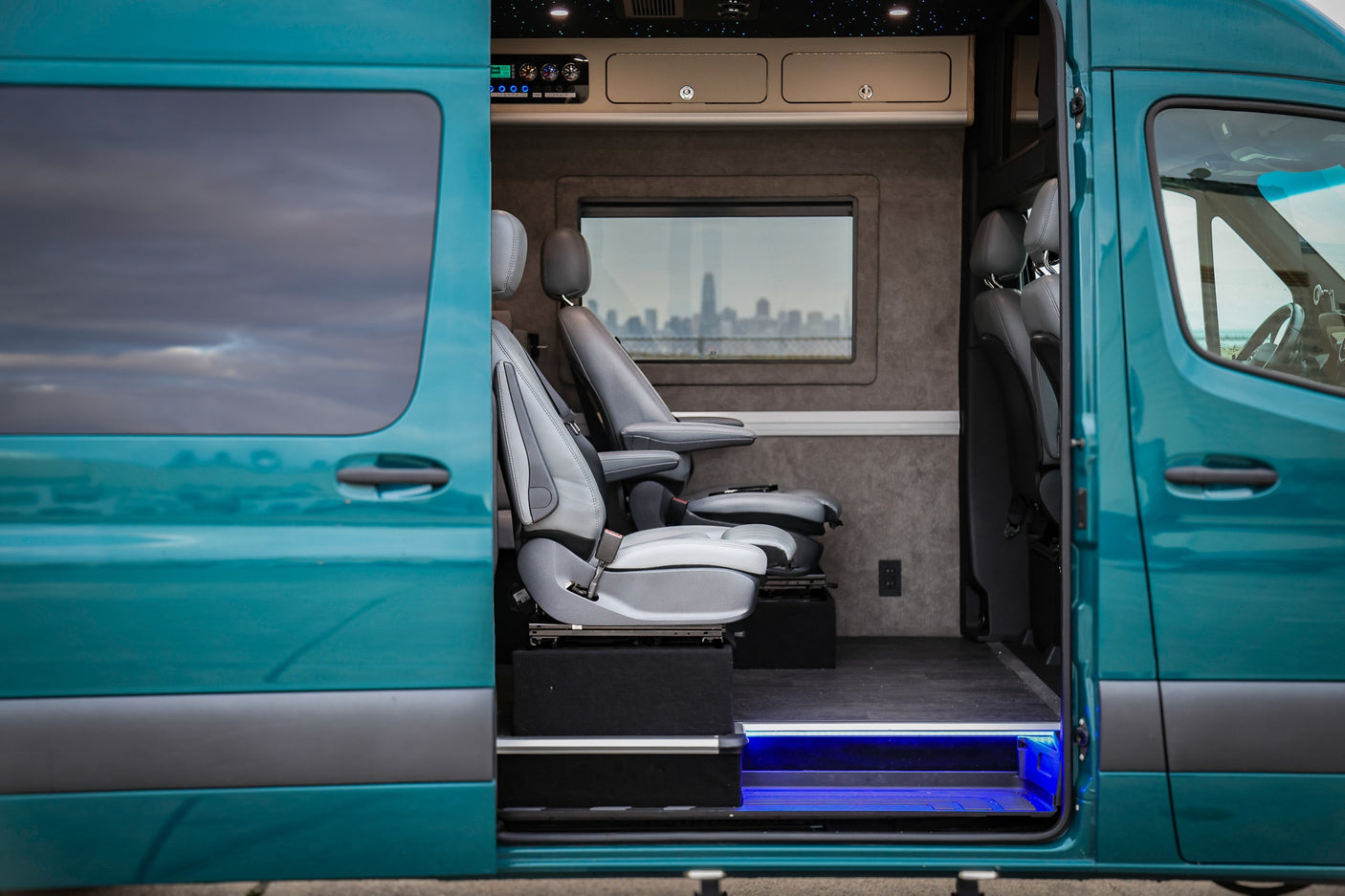 2023 Mercedes-Benz Sprinter (Green)
