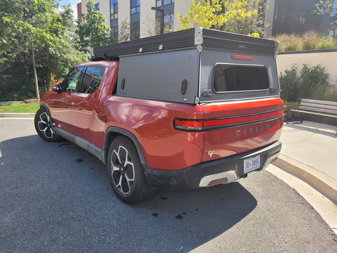 R1T Quad Motor with Camper Top and Rooftop Tent — photo 5