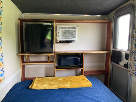 Adorable and Easy to Tow 2023 Runaway Rouser w/ A/C! — photo 4
